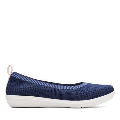 clarks womens navy flat shoes