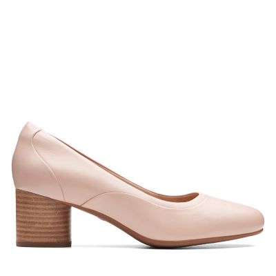 clarks beige heels