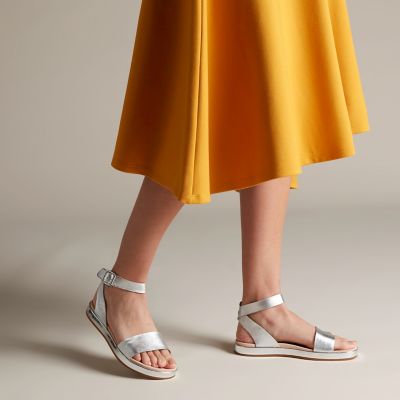 clarks sandals botanic ivy