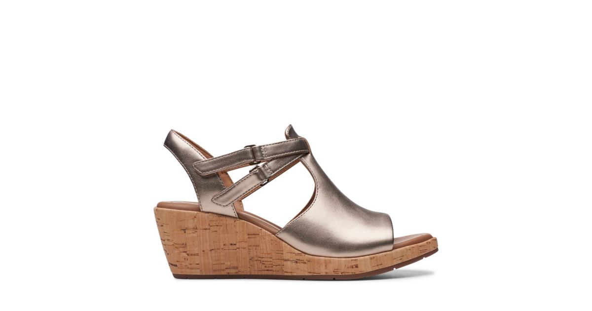 Un Plaza Way Gold Metallic - Womens Heels - Clarks® Shoes Official Site ...