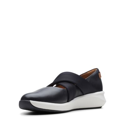 clarks un rio cross sneaker