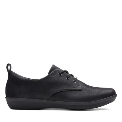 clarks black lace up shoes womens