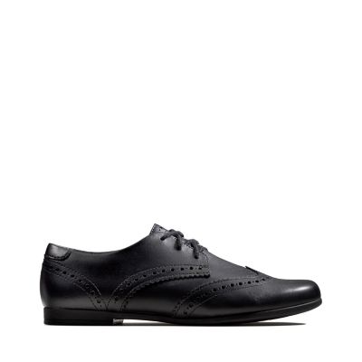 clarks girls school shoes