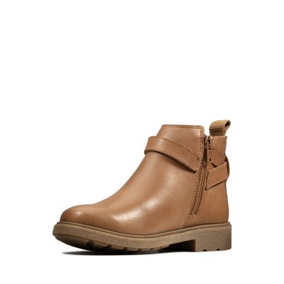 clarks astrol soar boots