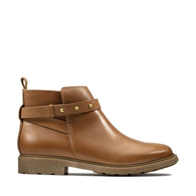 clarks astrol soar boots
