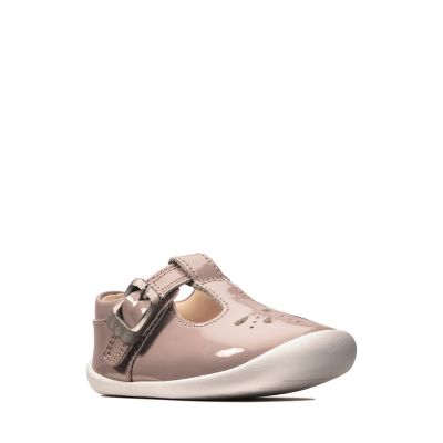 clarks roamer go pink patent