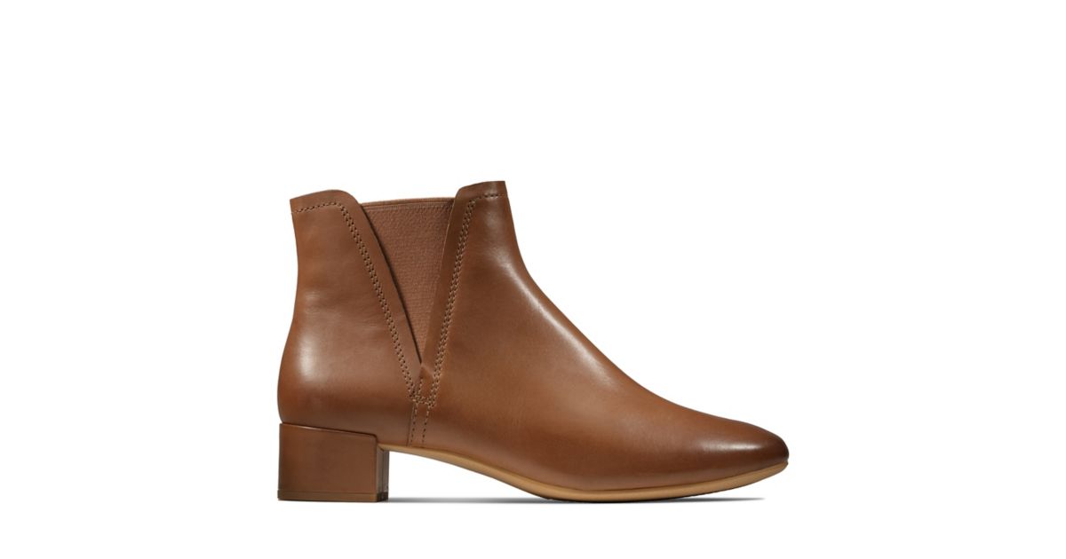 clarks orabella ruby ankle boot