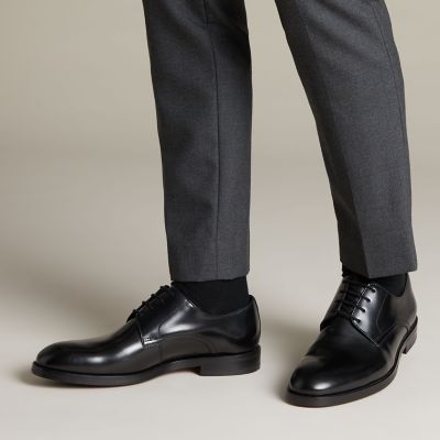 clarks black sneakers
