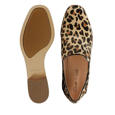 clarks leopard flats