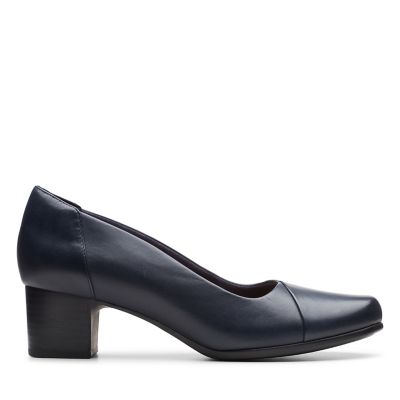 clarks block heel court shoes