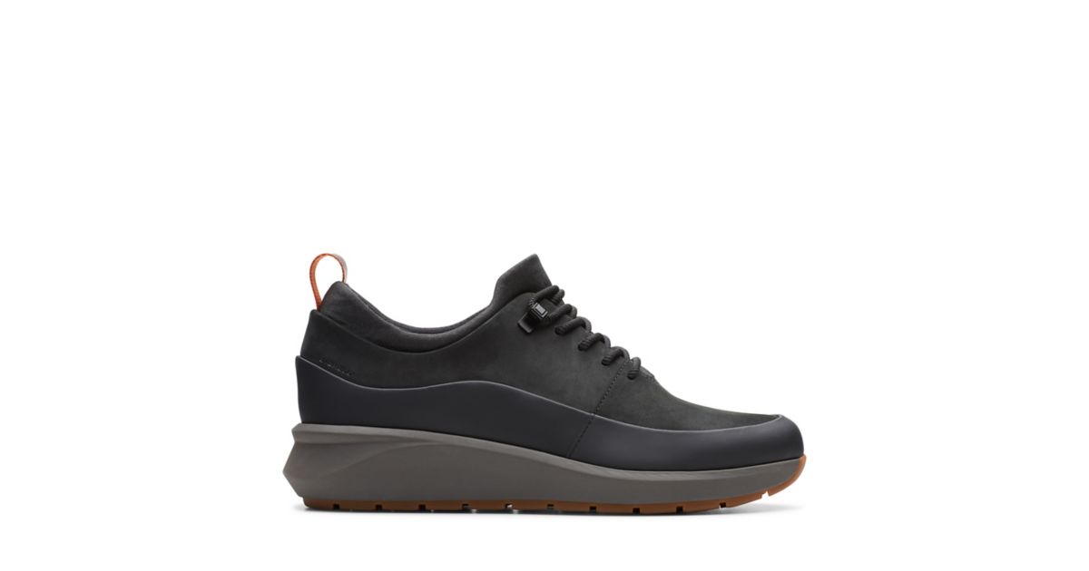 venture walk black leather clarks