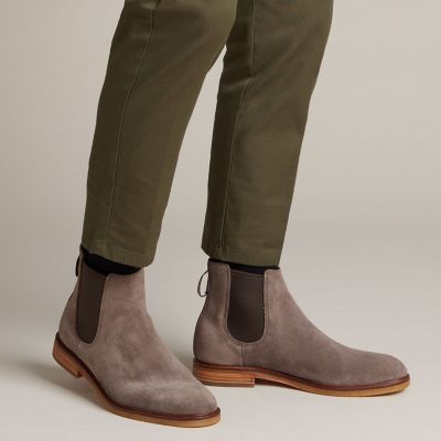 clarks gobi chelsea boots