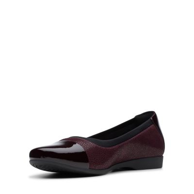 clarks un adorn zip aubergine