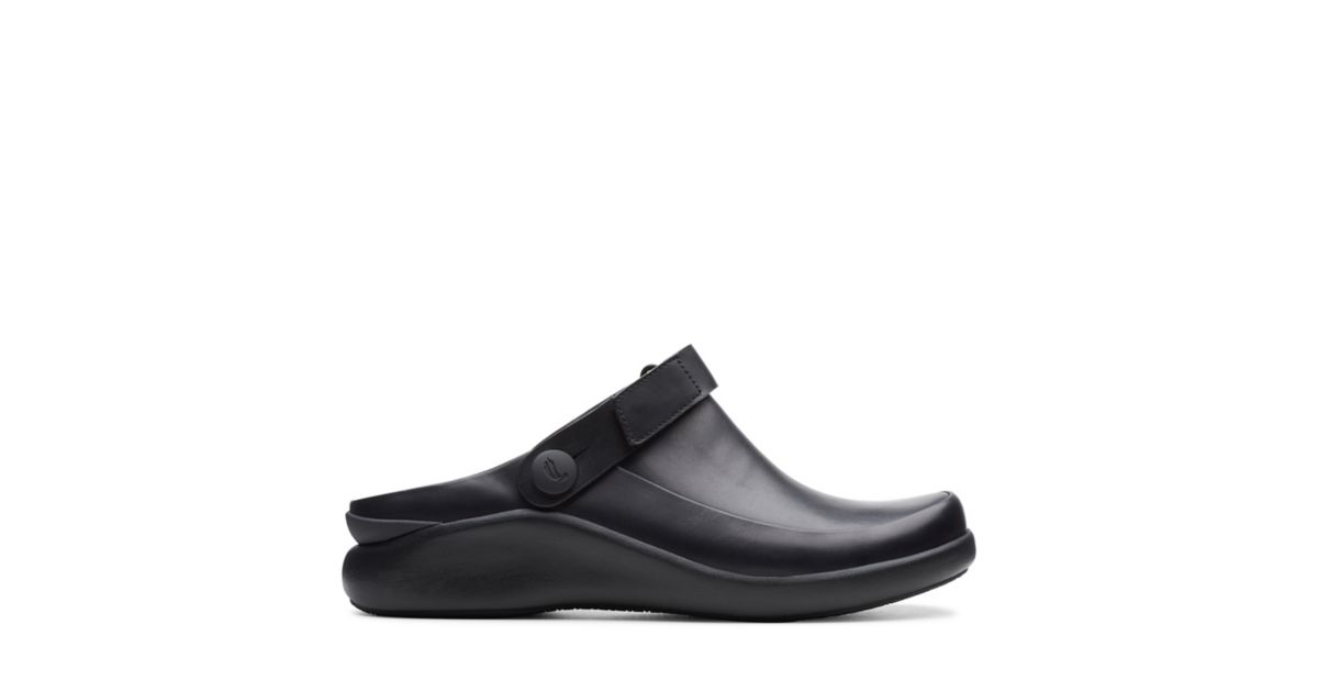 clarks un loop black shoes