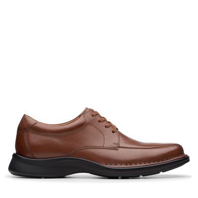 clarks mens shoes wide width