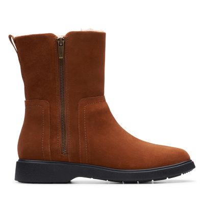 clarks lightweight suede comfort booties