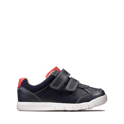 clarks infant shoes