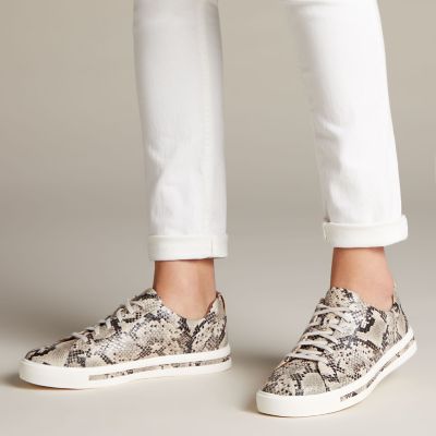 clarks un maui lace white