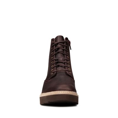 clarks trace pine boots black