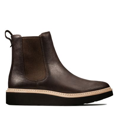 clarks women's chelsea boots