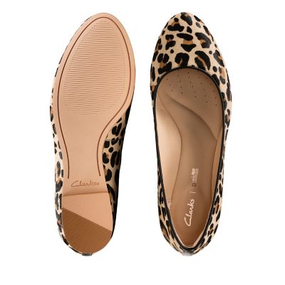 clarks leopard print flats