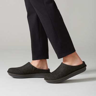 clarks clogs on sale