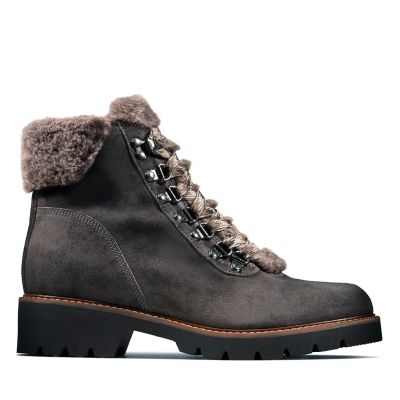 clarks fur lined boots womens