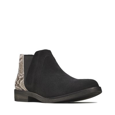 clarks demi beat black suede