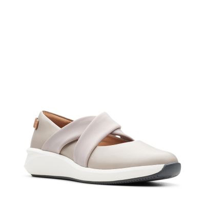 clarks un rio cross sneaker