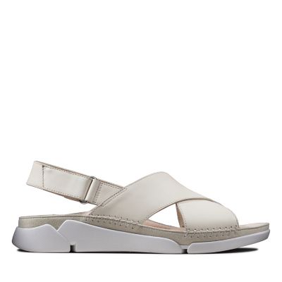 clarks flat sandals wide fit