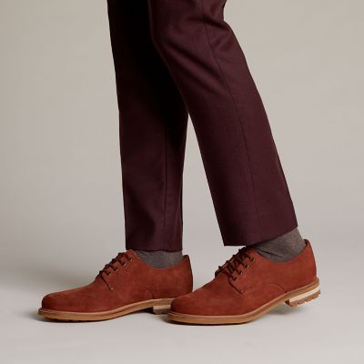 tan clarks