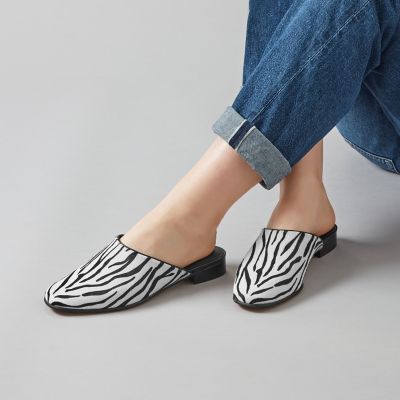 Pure Blush Zebra Animal Print - Womens 