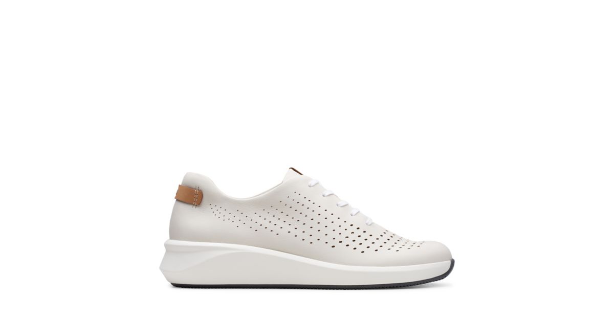 clarks un rio tie lace trainer