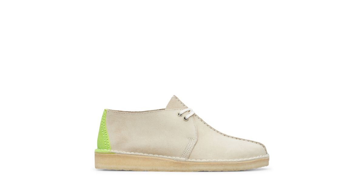 clarks desert trek white