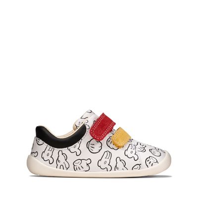 clarks disney baby shoes