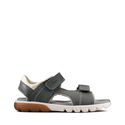 clarks outlet boys trainers