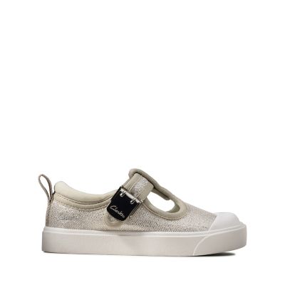 clarks girls canvas shoes