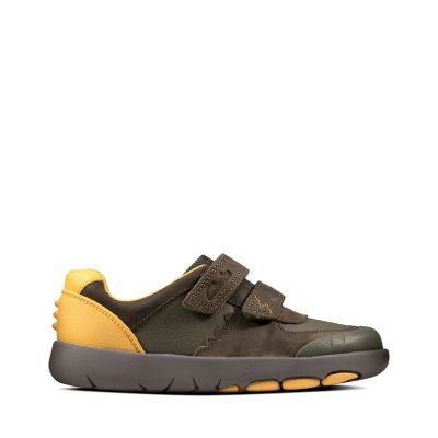 clarks boys trainers sale