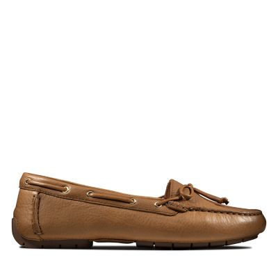 clarks moccasin shoes