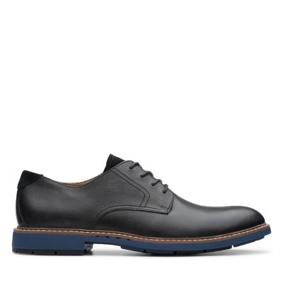 clarks mens trainers