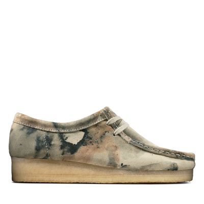 clarks wallabees wide width