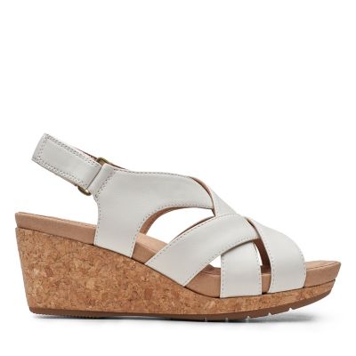 clarks ladies wedge sandals