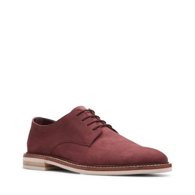 dezmin plain clarks