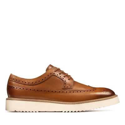 brown brogues clarks