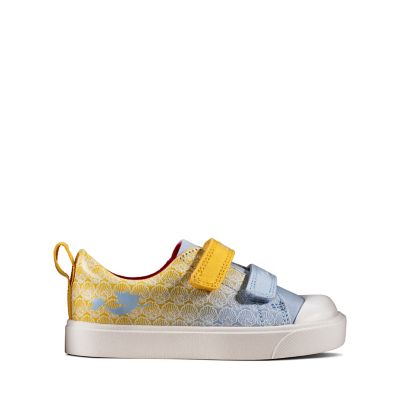 clarks toddler canvas shoes