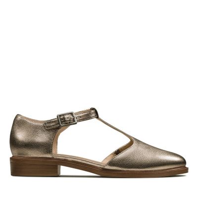 clarks ladies silver shoes