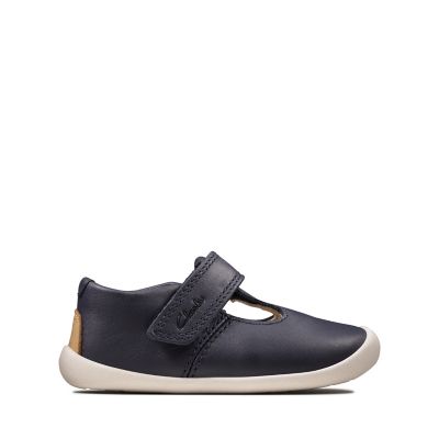 clarks roamer go