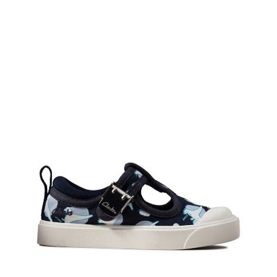 clarks kids canvas