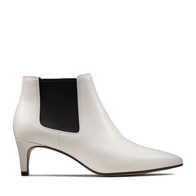 Laina 55 Boot White | Clarks