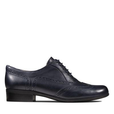 clarks hamble oak wide fit brogue